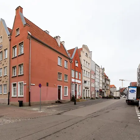 Targ Rybny View 公寓 *